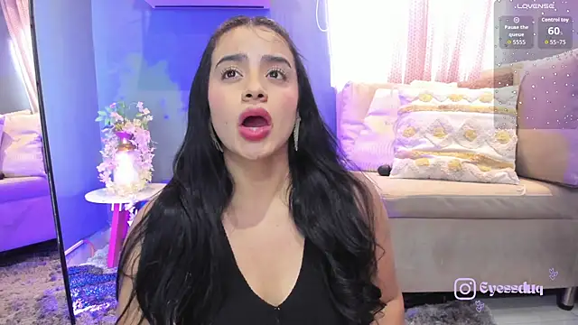 Paula Desousa online show from July 15, 2026, 7:43 pm