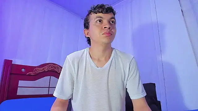 Snapshot of Lucaas_King chatting on October 10, 2025, 8:37 am Lucaas King online show from October 10, 2025, 8:37 am