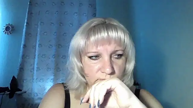 MeilomaWesa online show from October 8, 2025, 11:56 am