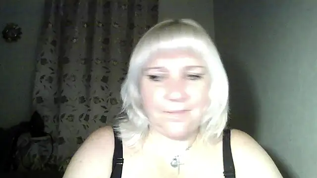 MeilomaWesa online show from November 6, 2025, 2:21 pm