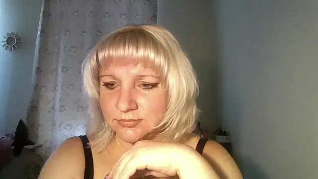 MeilomaWesa online show from October 7, 2025, 10:49 am