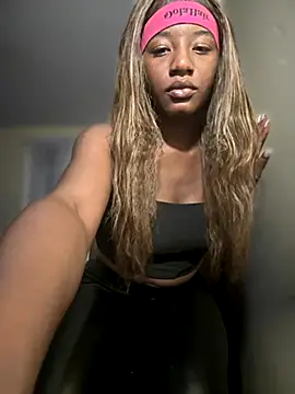 ExoticAquarius online show from October 4, 2025, 4:36 am