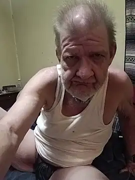 Snapshot of cmagic9 chatting on April 6, 2026, 1:23 am cmagic9 online show from April 6, 2026, 1:23 am