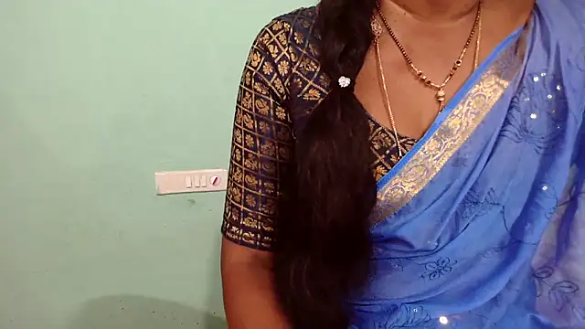 shrutitelugu69 online show from March 2, 2026, 1:18 pm