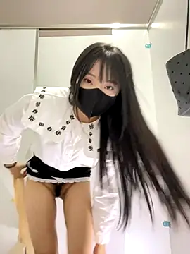 Snapshot of Asia-Lynn chatting on November 13, 2025, 11:25 am Asia-Lynn online show from November 13, 2025, 11:25 am