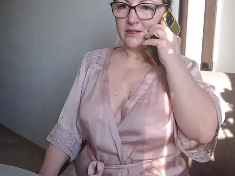 Alma44 online show from February 4, 2026, 7:03 am