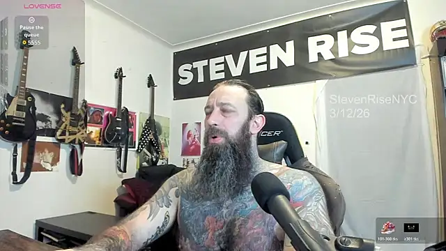 Snapshot of StevenRiseNYC chatting on March 12, 2026, 1:04 pm StevenRiseNYC online show from March 12, 2026, 1:04 pm