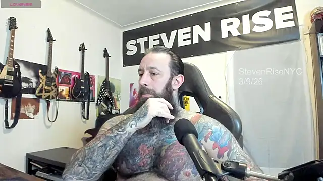 Snapshot of StevenRiseNYC chatting on March 9, 2026, 12:20 pm StevenRiseNYC online show from March 9, 2026, 12:20 pm