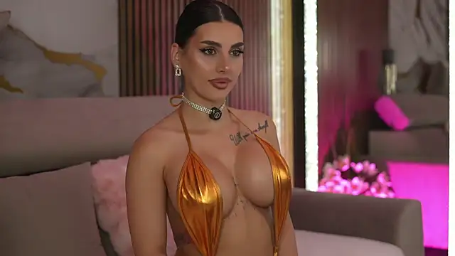 Snapshot of AmyBlair chatting on June 17, 2026, 6:46 am AmyBlair online show from June 17, 2026, 6:46 am
