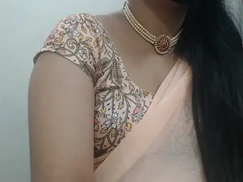 Snapshot of Lovely_Siri_23 chatting on May 7, 2026, 12:48 am Lovely Siri 23 online show from May 7, 2026, 12:48 am