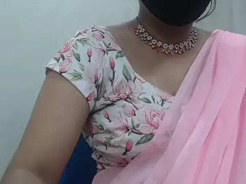 Snapshot of Lovely_Siri_23 chatting on May 2, 2026, 6:29 am Lovely Siri 23 online show from May 2, 2026, 6:29 am