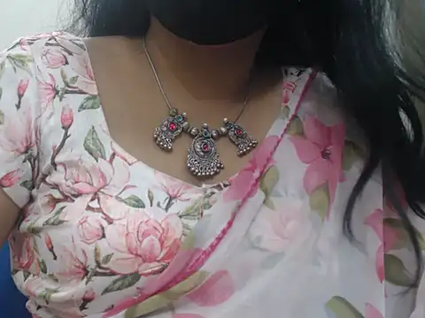 Snapshot of Lovely_Siri_23 chatting on May 4, 2026, 2:31 pm Lovely Siri 23 online show from May 4, 2026, 2:31 pm
