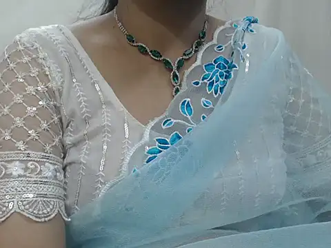 Snapshot of Lovely_Siri_23 chatting on February 10, 2026, 5:28 am Lovely Siri 23 online show from February 10, 2026, 5:28 am