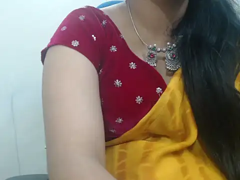 Snapshot of Lovely_Siri_23 chatting on May 6, 2026, 7:01 am Lovely Siri 23 online show from May 6, 2026, 7:01 am