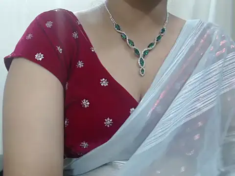 Lovely Siri 23 online show from November 19, 2025, 1:11 pm