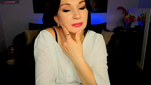 Sofia Ford online show from May 9, 2026, 1:25 pm
