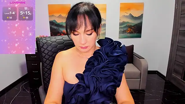 Sofia Ford online show from October 24, 2025, 12:48 pm