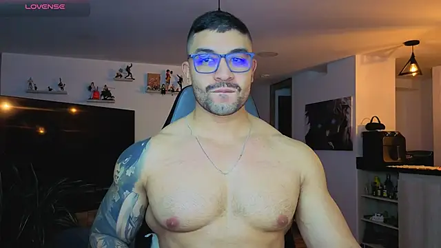 Snapshot of Michael_Diamond chatting on November 22, 2025, 4:55 am Michael Diamond online show from November 22, 2025, 4:55 am