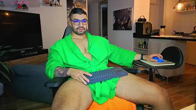 Snapshot of Michael_Diamond chatting on November 26, 2025, 3:17 am Michael Diamond online show from November 26, 2025, 3:17 am