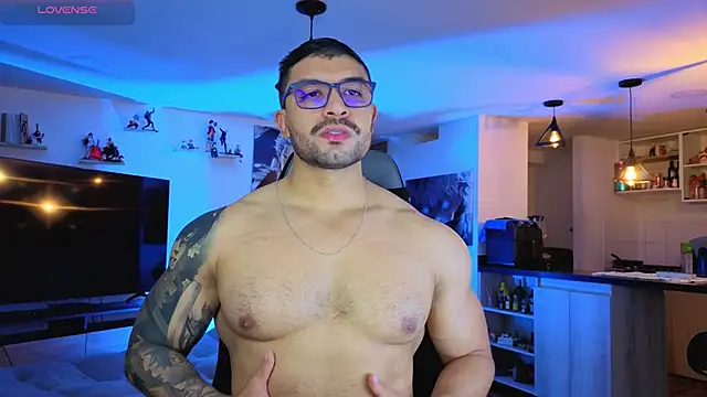 Snapshot of Michael_Diamond chatting on October 8, 2025, 3:08 am Michael Diamond online show from October 8, 2025, 3:08 am