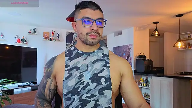 Snapshot of Michael_Diamond chatting on November 23, 2025, 3:44 pm Michael Diamond online show from November 23, 2025, 3:44 pm