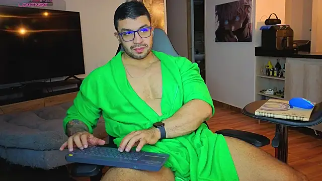 Snapshot of Michael_Diamond chatting on November 13, 2025, 2:48 am Michael Diamond online show from November 13, 2025, 2:48 am