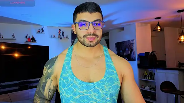 Snapshot of Michael_Diamond chatting on October 18, 2025, 1:29 am Michael Diamond online show from October 18, 2025, 1:29 am