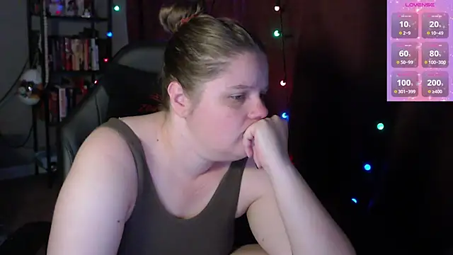 Snapshot of so_cute777 chatting on August 2, 2026, 11:24 pm so cute777 online show from August 2, 2026, 11:24 pm