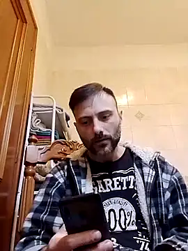 coppiasenzacensura online show from October 23, 2025, 3:43 pm