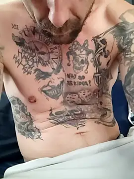 Snapshot of PIercingBoy38 chatting on September 9, 2025, 1:42 pm PIercingBoy38 online show from September 9, 2025, 1:42 pm