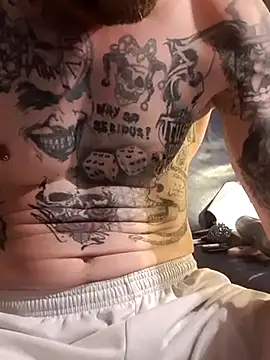 Snapshot of PIercingBoy38 chatting on March 3, 2025, 2:22 am PIercingBoy38 online show from March 3, 2025, 2:22 am