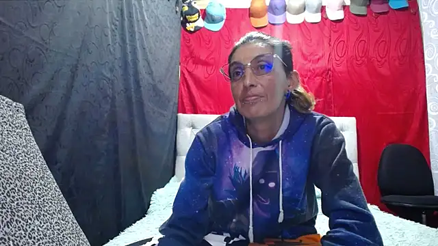 anyu1306 online show from December 16, 2025, 10:58 pm