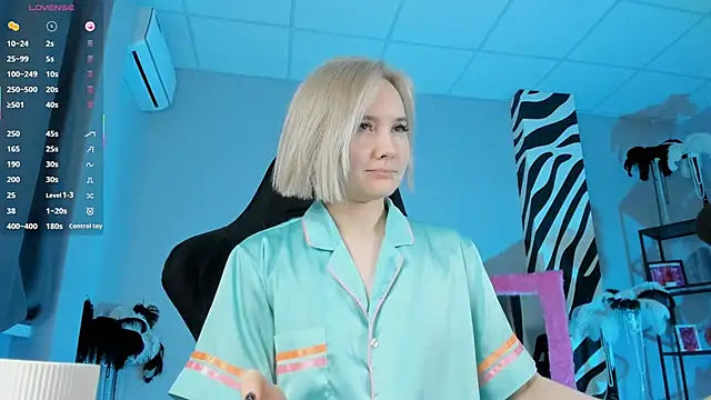 ReiYosimoto online show from February 21, 2026, 8:44 pm