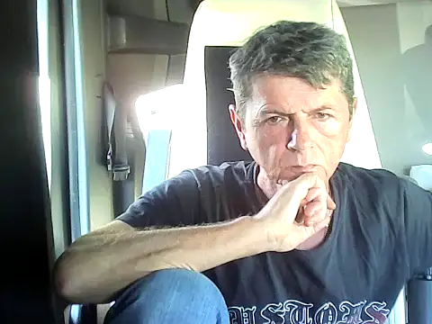 Snapshot of czarek888 chatting on October 2, 2025, 2:09 pm czarek888 online show from October 2, 2025, 2:09 pm