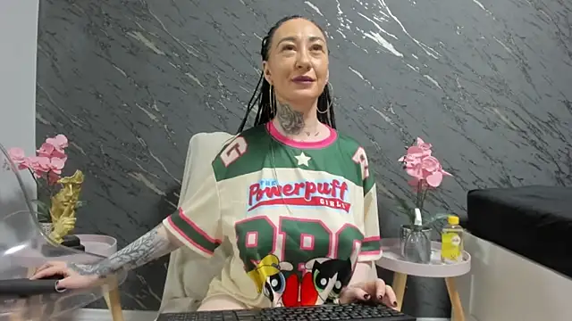 Snapshot of Rayanablackandwhite chatting on November 27, 2025, 8:09 pm Rayanablackandwhite online show from November 27, 2025, 8:09 pm