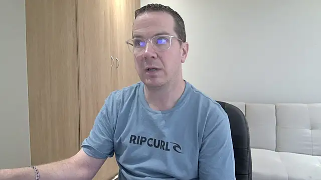 Snapshot of BrettJ81 chatting on November 8, 2025, 12:52 pm BrettJ81 online show from November 8, 2025, 12:52 pm