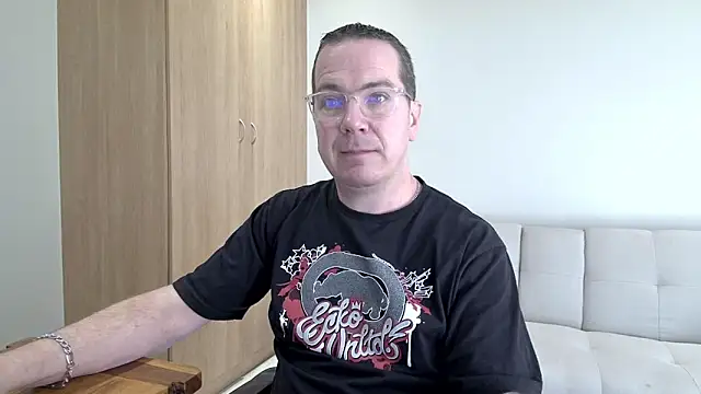 BrettJ81 online show from May 2, 2026, 1:27 pm