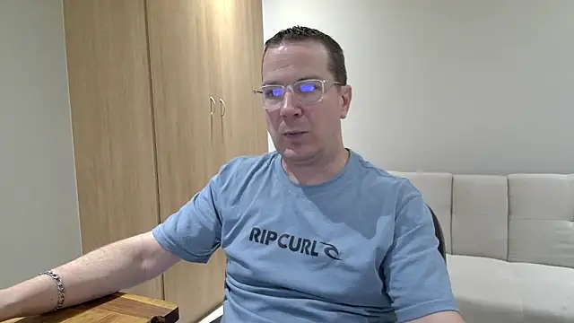 Snapshot of BrettJ81 chatting on October 27, 2025, 5:25 pm BrettJ81 online show from October 27, 2025, 5:25 pm