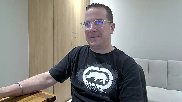 Snapshot of BrettJ81 chatting on November 24, 2025, 5:24 pm BrettJ81 online show from November 24, 2025, 5:24 pm