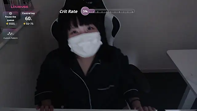 Snapshot of mimika0403 chatting on October 29, 2025, 3:44 pm mimika0403 online show from October 29, 2025, 3:44 pm