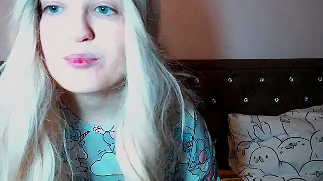 Snapshot of Sara4uu chatting on November 27, 2025, 12:55 am Sara4uu online show from November 27, 2025, 12:55 am