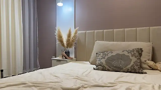 Snapshot of mommy_nadin chatting on October 27, 2025, 5:14 pm mommy nadin online show from October 27, 2025, 5:14 pm