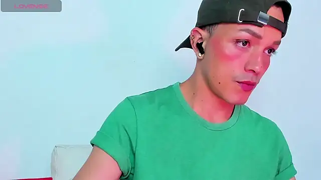 Dustin Moka online show from March 2, 2025, 9:41 pm