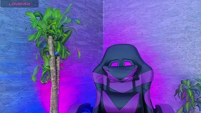 alicee salvatore online show from September 24, 2025, 2:29 am