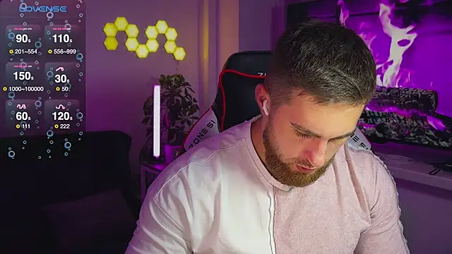 Sweeet  boy online show from December 16, 2025, 6:01 pm