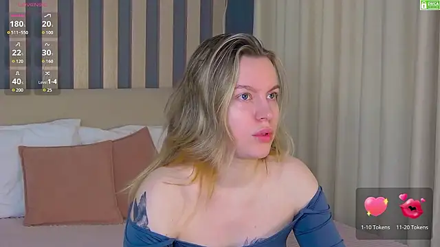 AmaliaBell online show from March 15, 2026, 1:07 pm