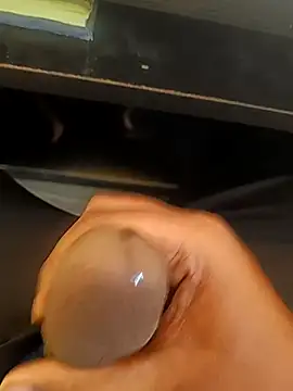 Snapshot of u_wan_me chatting on February 15, 2026, 10:47 am u wan me online show from February 15, 2026, 10:47 am