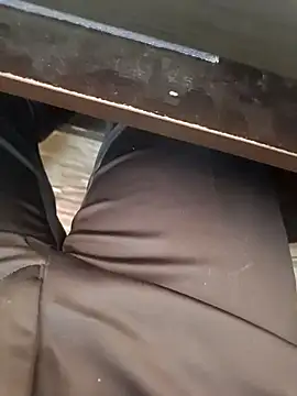 Snapshot of u_wan_me chatting on February 18, 2026, 4:10 am u wan me online show from February 18, 2026, 4:10 am