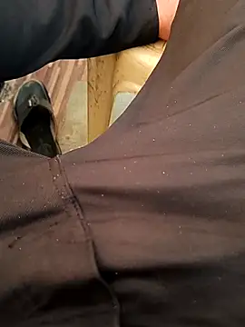 Snapshot of u_wan_me chatting on February 7, 2026, 3:25 am u wan me online show from February 7, 2026, 3:25 am