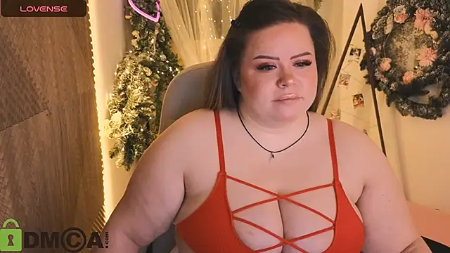 Sheila queen  online show from December 17, 2025, 8:03 pm